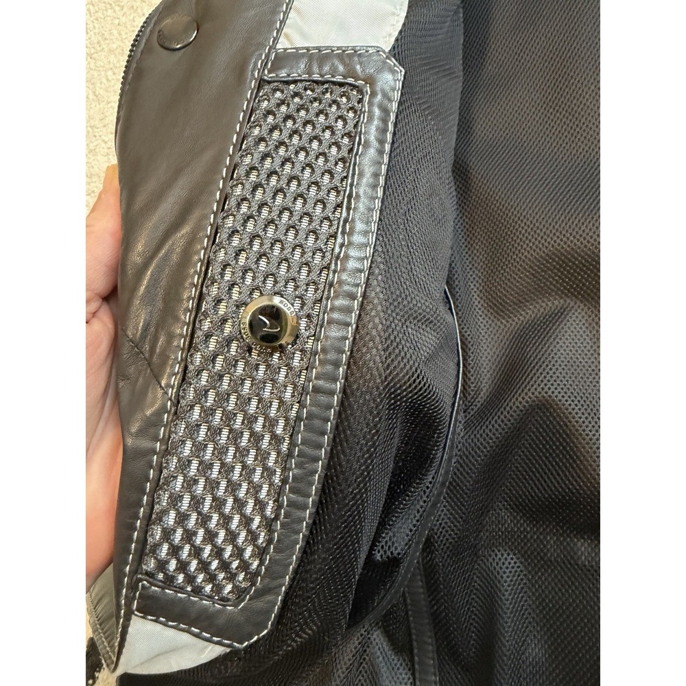 Hugo Boss - McLaren Limited Edition Aniline Leather Jacket Size‎ 42R - Picture 13 of 16